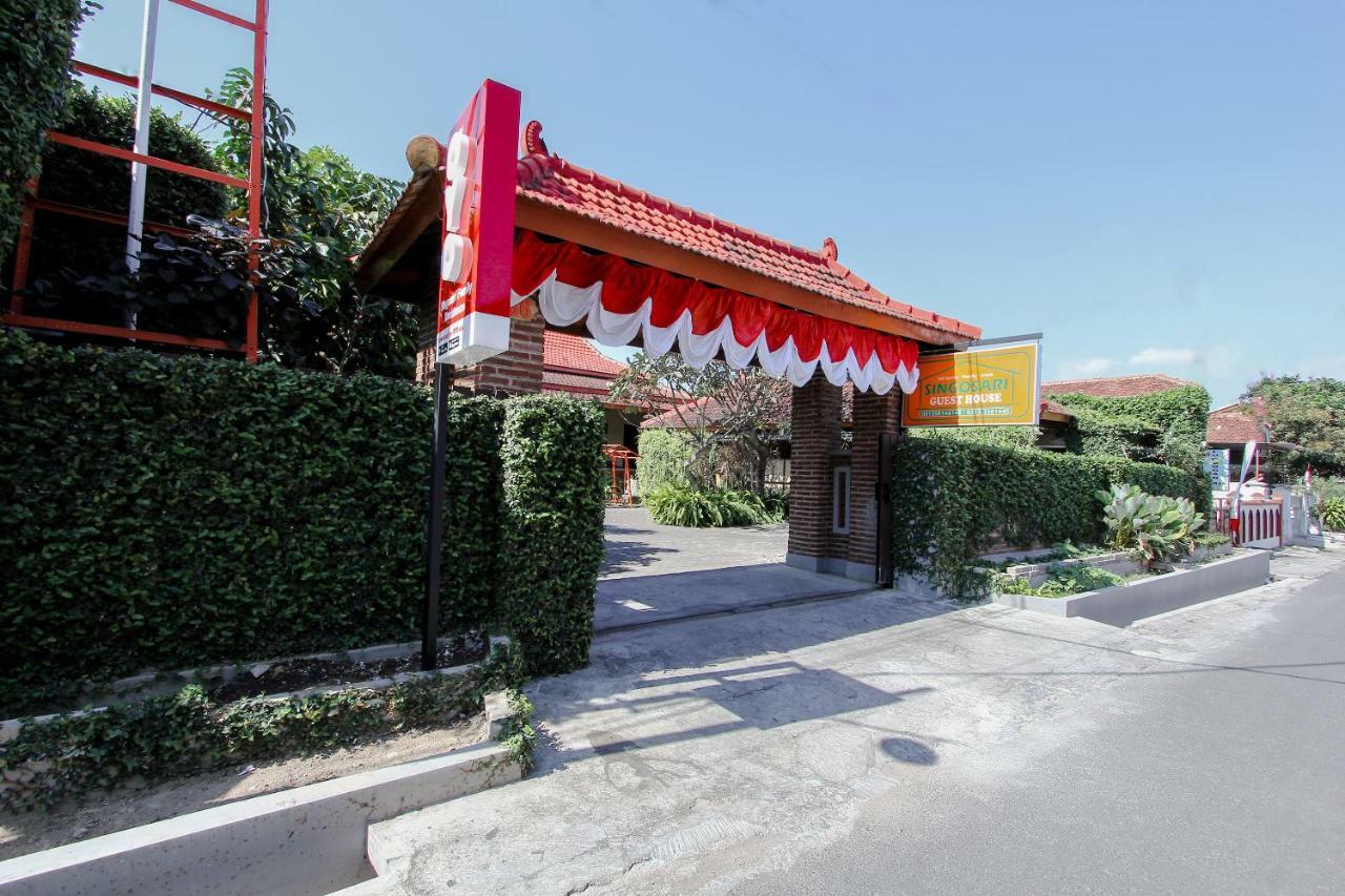 Oyo 1361 Singosari Family Residence Banyuwangi  Zewnętrze zdjęcie