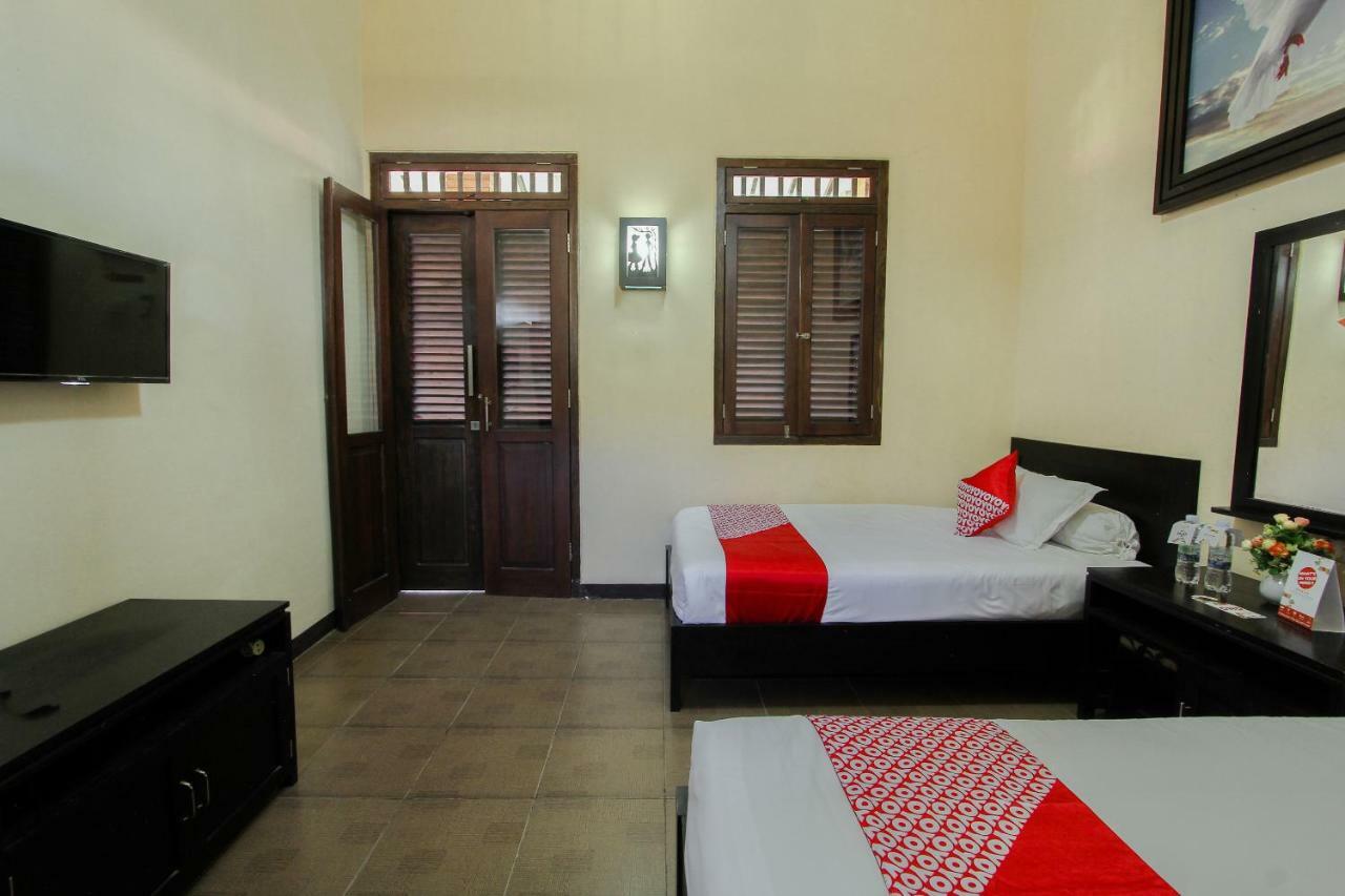 Oyo 1361 Singosari Family Residence Banyuwangi  Zewnętrze zdjęcie
