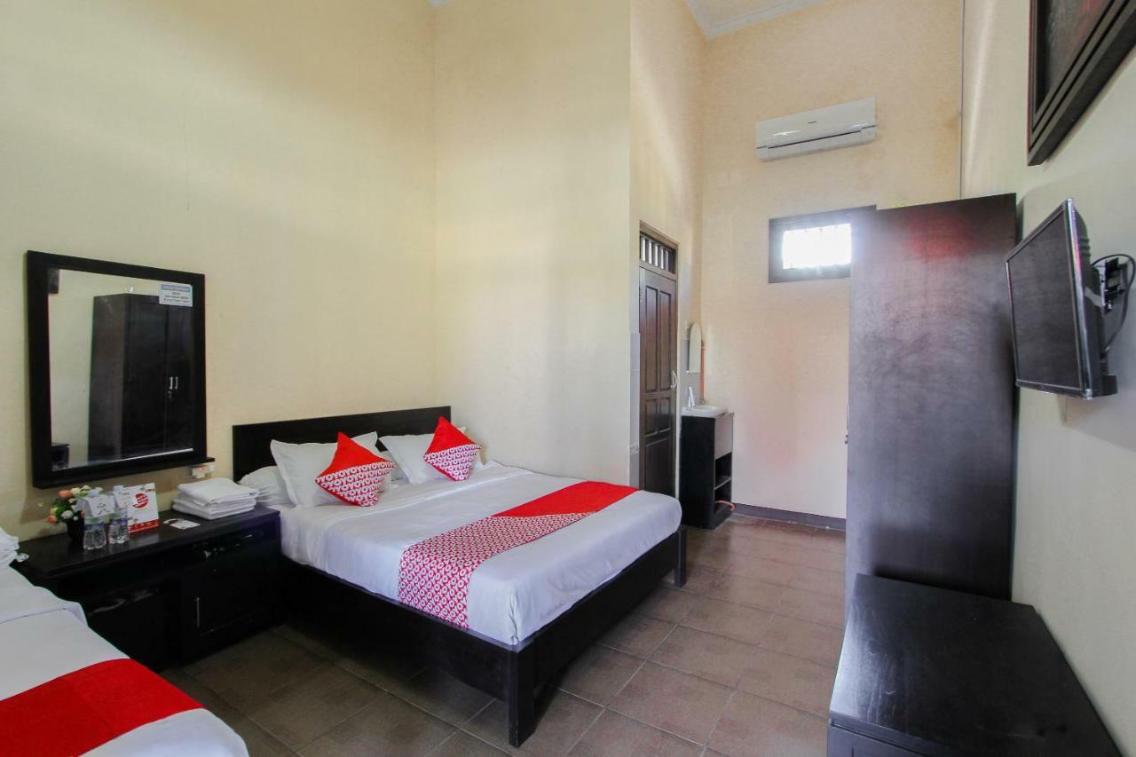 Oyo 1361 Singosari Family Residence Banyuwangi  Zewnętrze zdjęcie