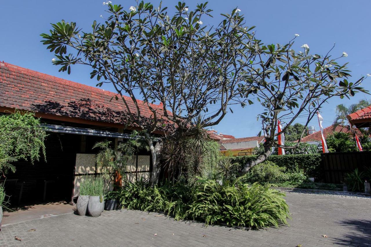 Oyo 1361 Singosari Family Residence Banyuwangi  Zewnętrze zdjęcie