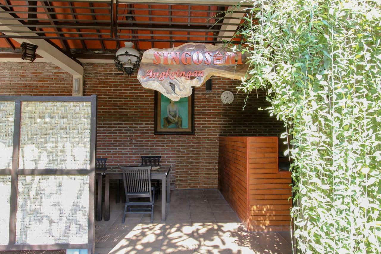 Oyo 1361 Singosari Family Residence Banyuwangi  Zewnętrze zdjęcie
