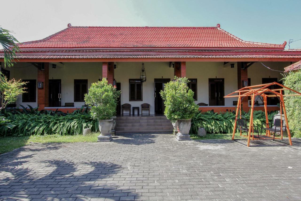 Oyo 1361 Singosari Family Residence Banyuwangi  Zewnętrze zdjęcie